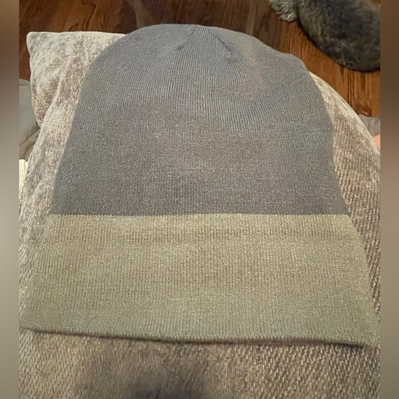 Tokidoki Kaiju Beanie - Picture 7 of 7